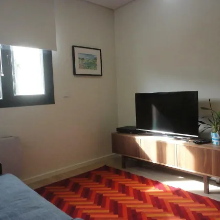 Like Ii Apartment *